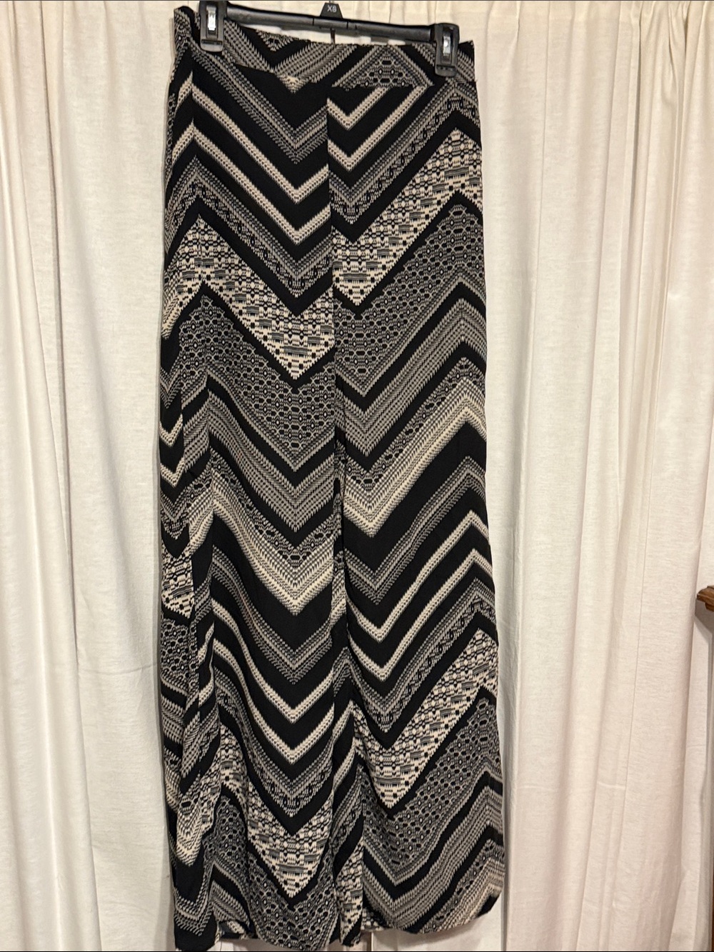 Charlotte Russe Black & Cream Wide Leg Pants with Chevron Pattern